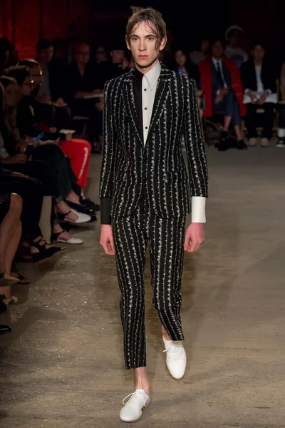 Look 20
